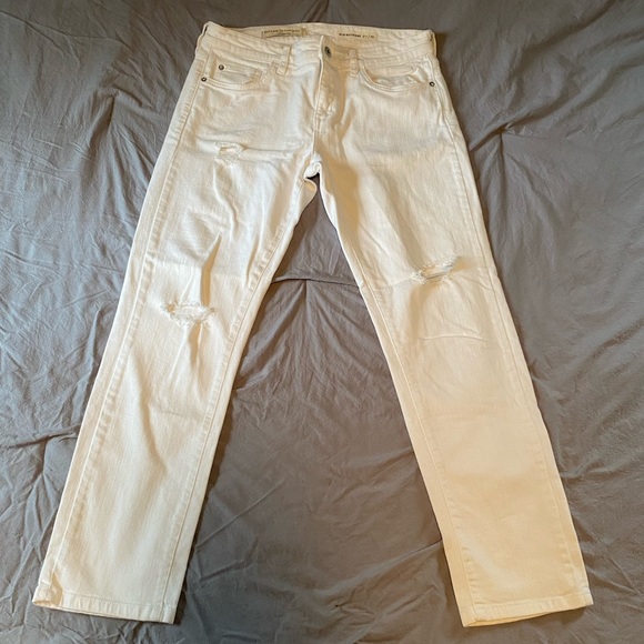 Anthropologie Pilcro and the Letterpress White Distressed Slim Boyfriend - Picture 1 of 3